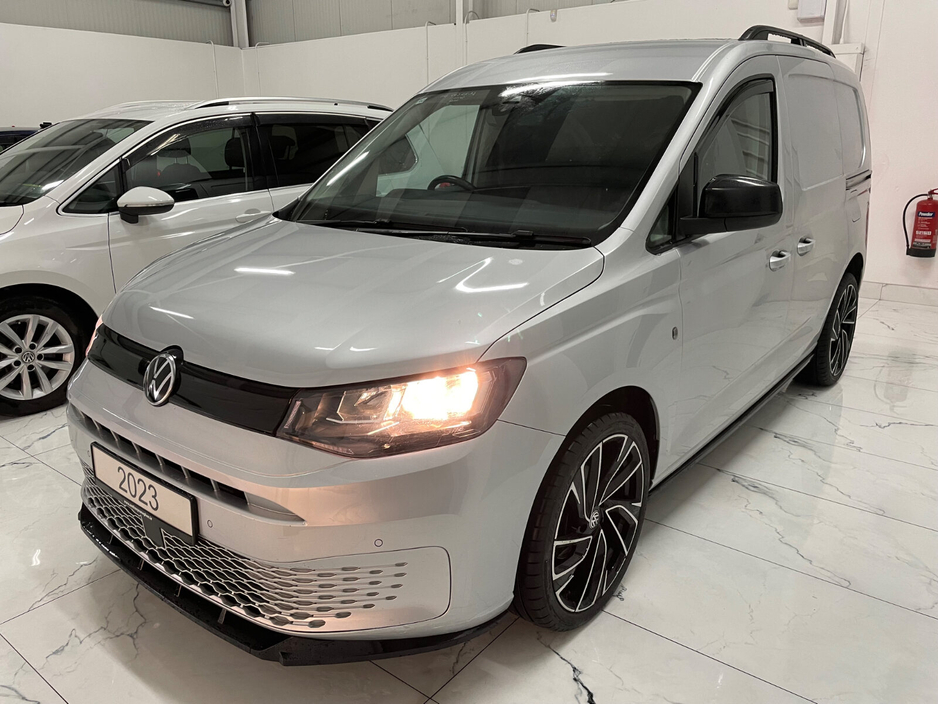 2023 Volkswagen Caddy CADDY DARK LABEL TDI 122HP A7F €19,995