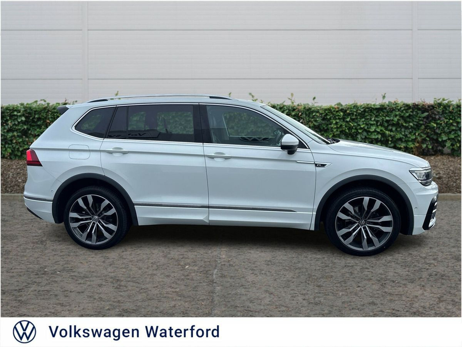 2020 Volkswagen Tiguan Allspace - image 4