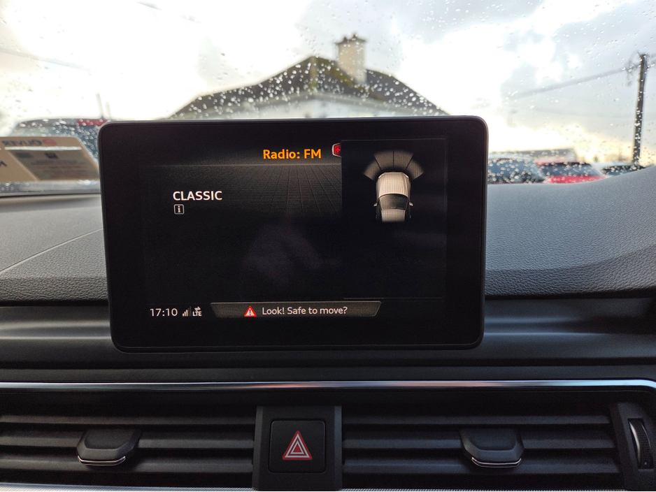 2018 Audi A4 - image 13