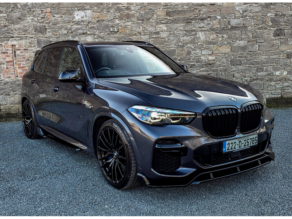 2022 BMW X5 - image 7