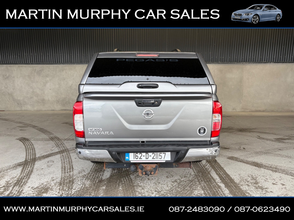2016 Nissan Navara - image 5
