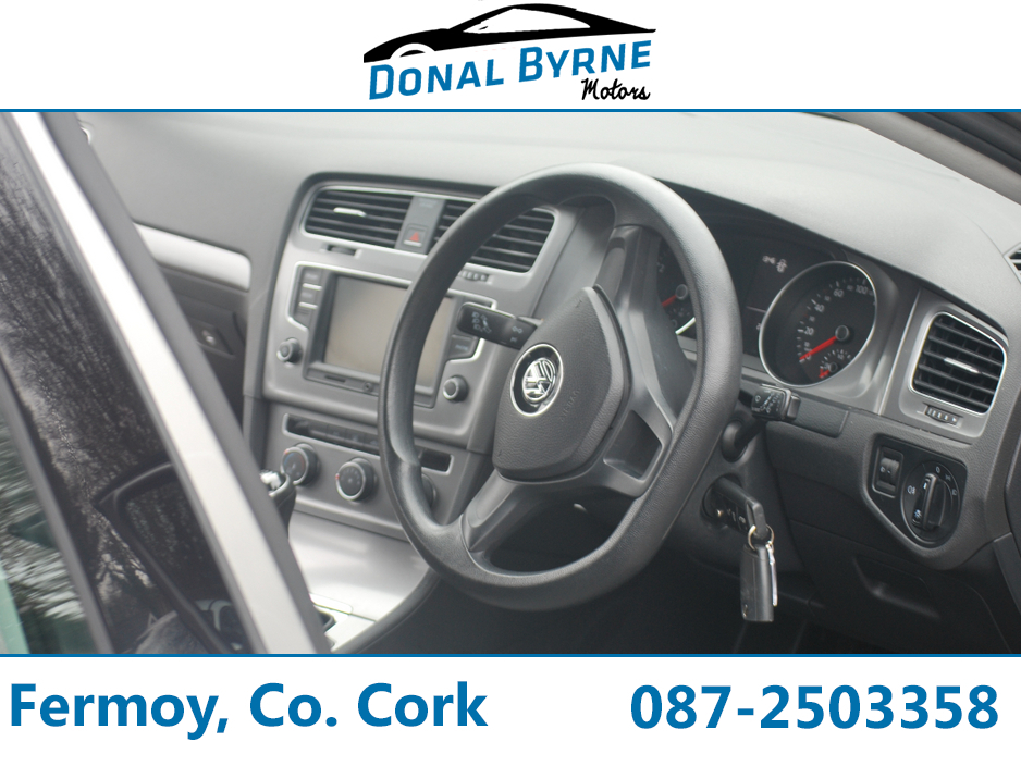 2014 Volkswagen Golf - image 13