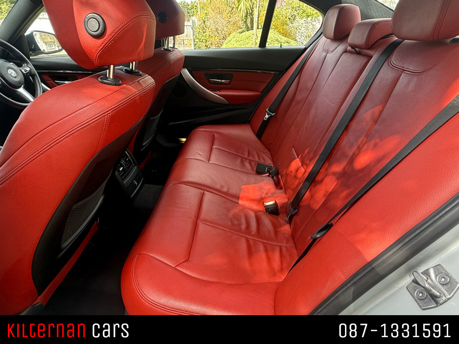 2016 BMW 3 Series - image 14