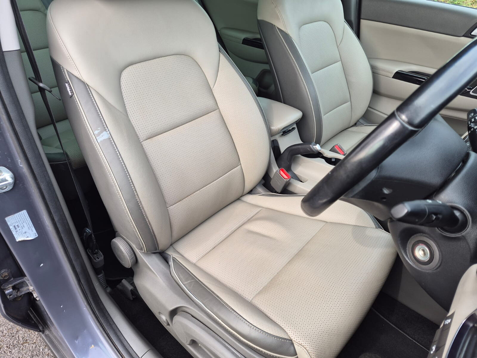 2017 Kia Sportage - image 13