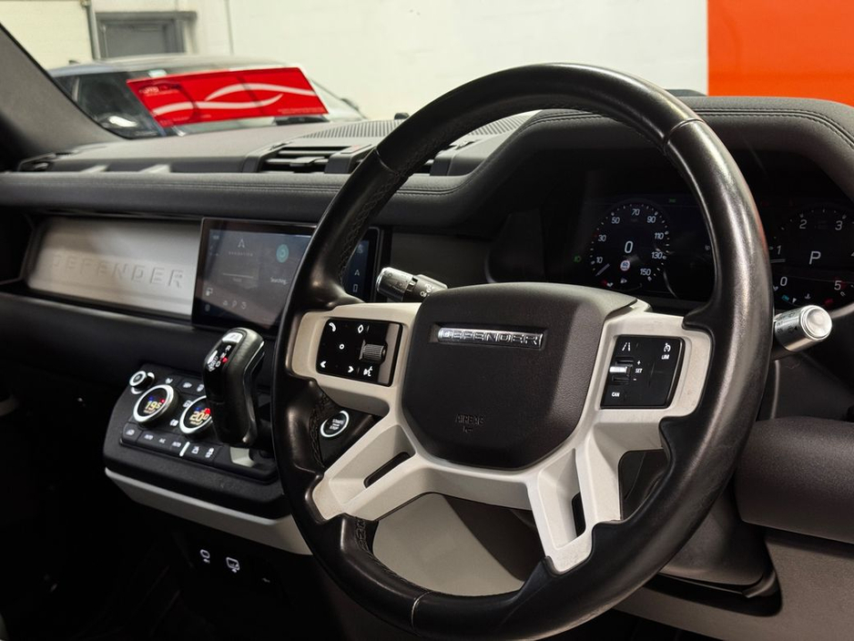 2021 Land Rover Defender - image 10