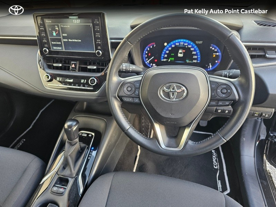 2023 Toyota Corolla - image 9