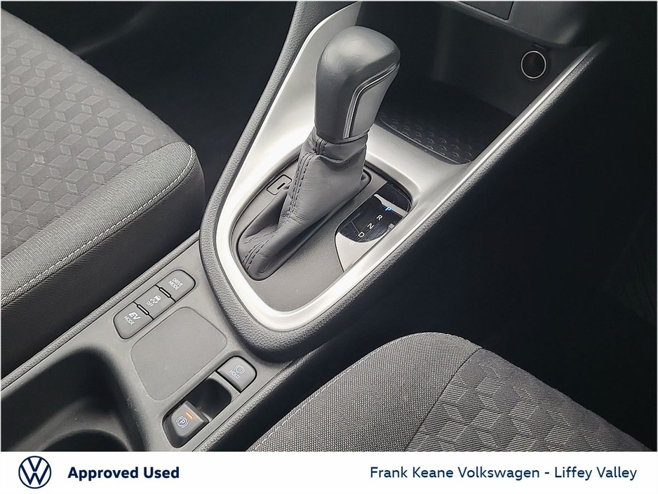 2023 Toyota Yaris LUNA 1.5 HYBRID *ONE OWNER* *IRISH CAR* *12 MONTHS FRANK KEANE WARRANTY* *PCP FINANCE AVAILABLE* €22,995