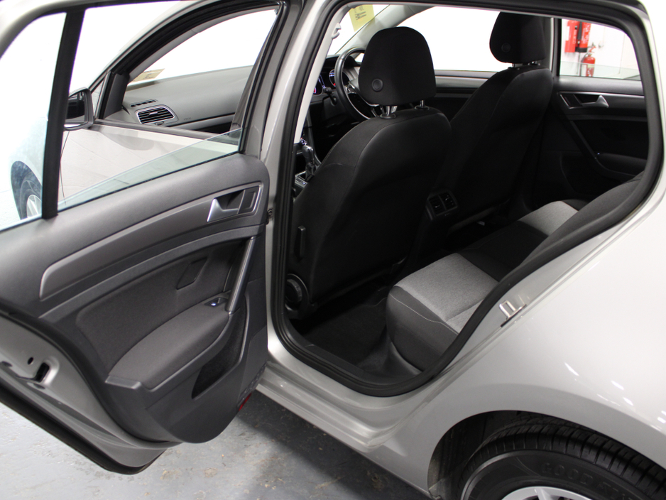 2016 Volkswagen Golf 1.2 trendline €15,450