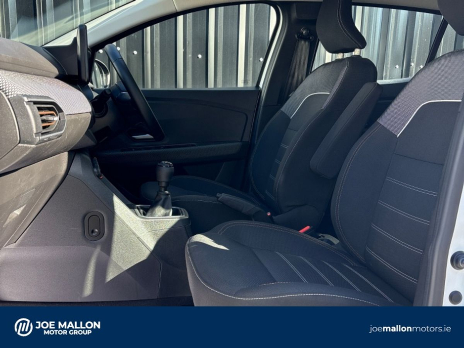 2025 Dacia Sandero Stepway - image 8