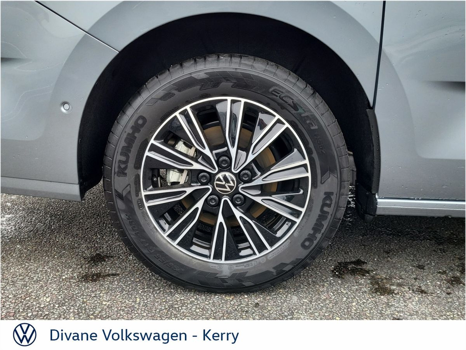 2026 Volkswagen Multivan - image 9