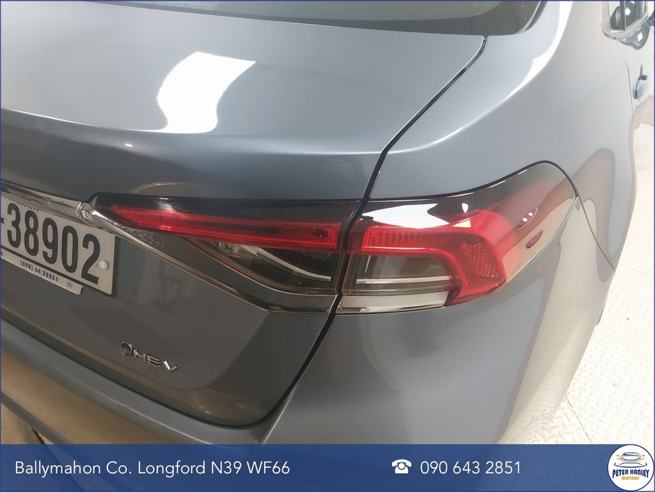 2024 Toyota Corolla 1.8 Hybrid Luna Saloon €29,900