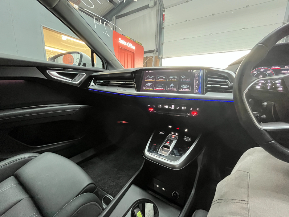 2024 Audi Q4 e-tron €39950! 2024 AUDI Q4 E-TRON SPORTBACK ELECTRIC AUTOMATIC / CRUISE CONTROL / 360° PARKING CAMERA / HEATED SEATS / APPLE CARPLAY / PADDLE SHIFTERS / AMBIENT LIGHTS €39,950