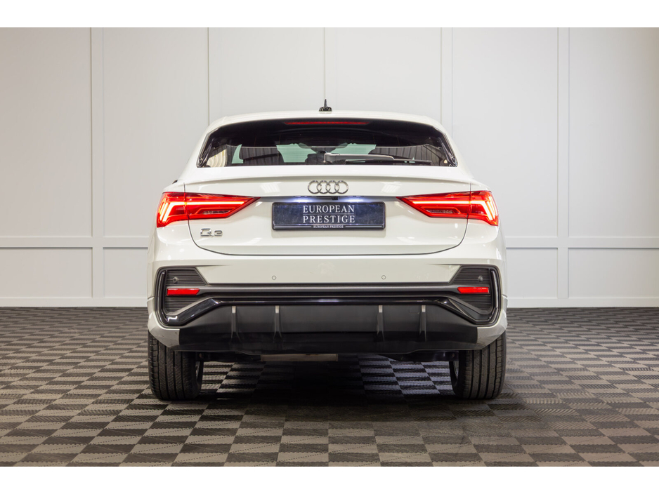 2025 Audi Q3 - image 5