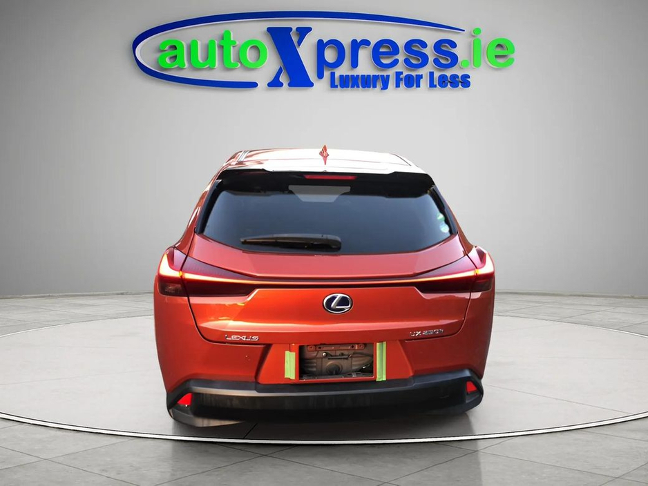 2019 Lexus UX 250 H VERSION L , Reversing camera, Low mileage