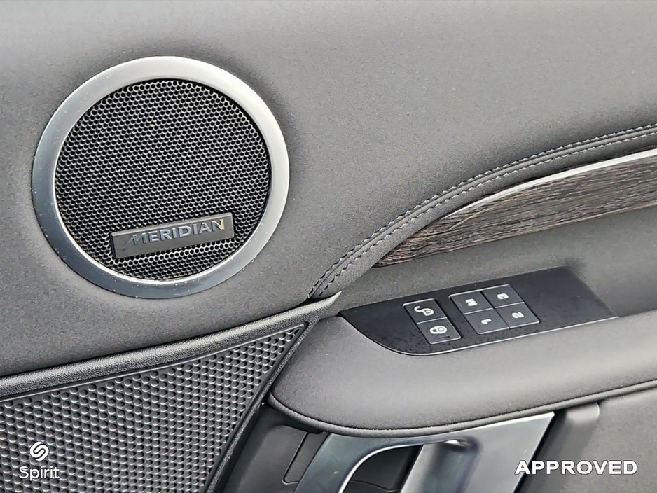 2020 Land Rover Discovery 7 Seat 2.0 Petrol 300PS HSE €44,950