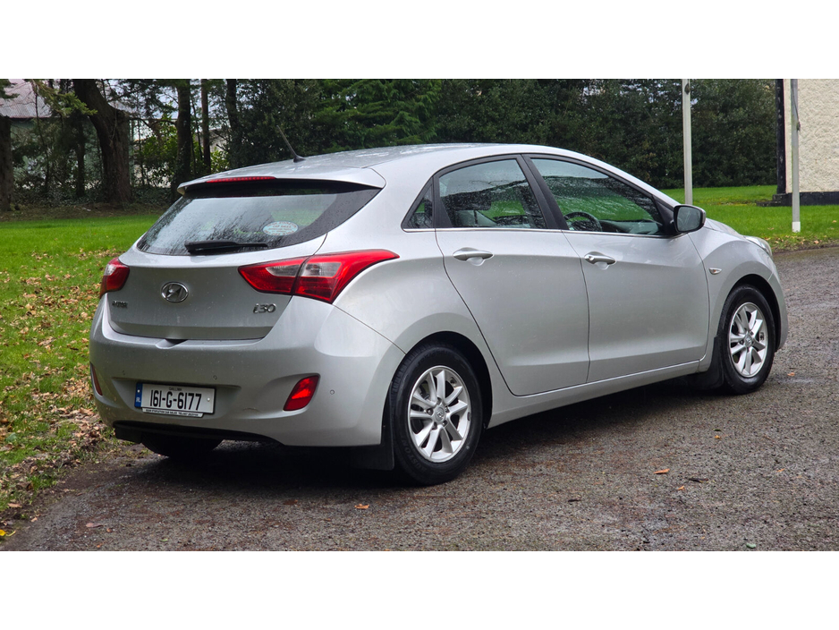 2016 Hyundai i30 - image 5