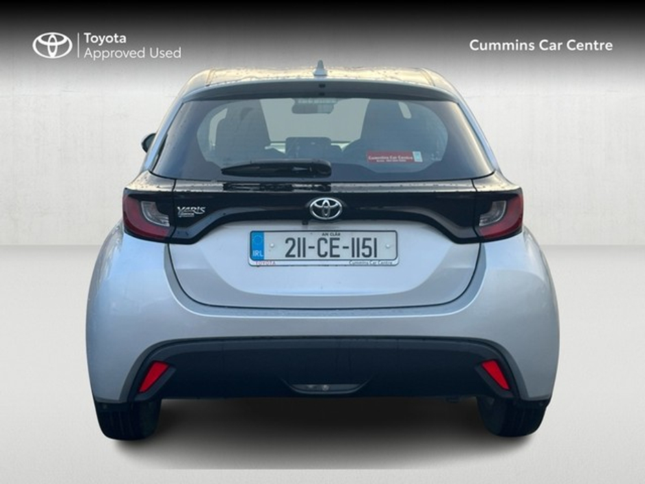 2021 Toyota Yaris 1.0 LUNA 4DR