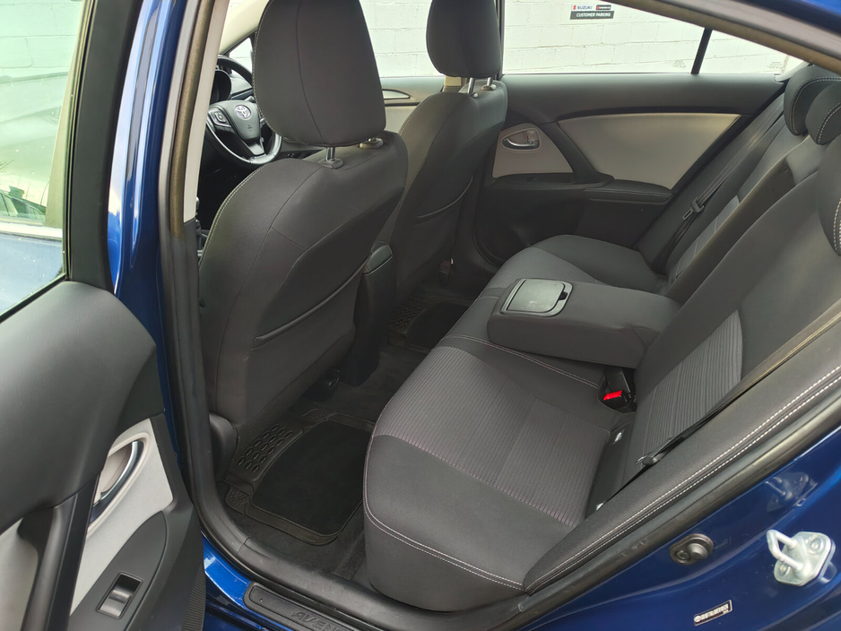 2016 Toyota Avensis 2.0 D-4D (143) Luna Navi €7,950