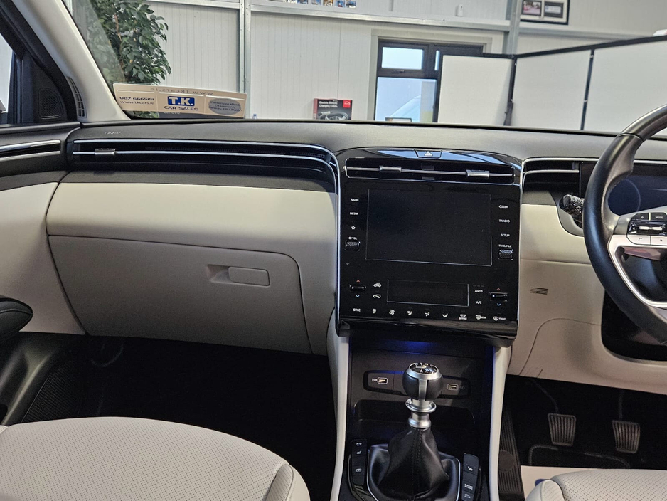 2022 Hyundai Tucson - image 11