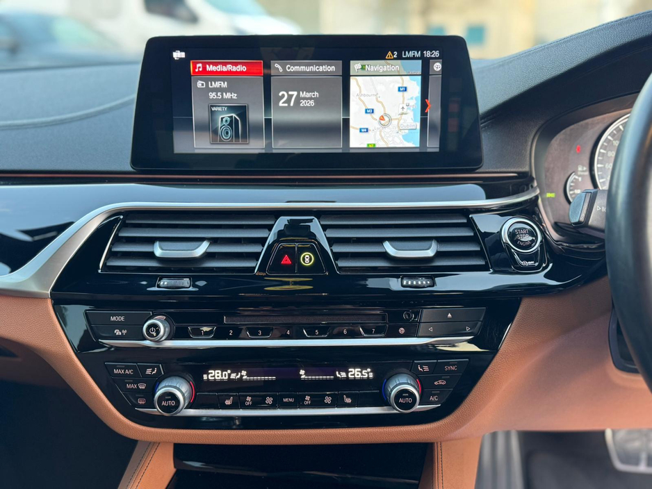 2017 BMW 5 Series - image 13