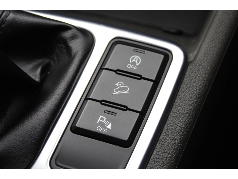 2018 Kia Sportage - image 18