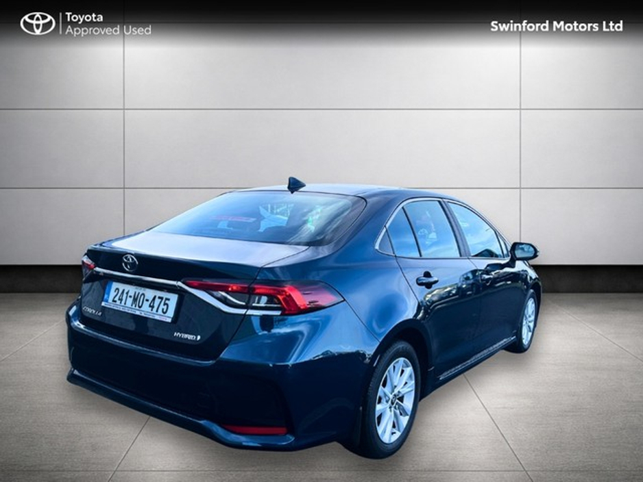 2024 Toyota Corolla - image 2