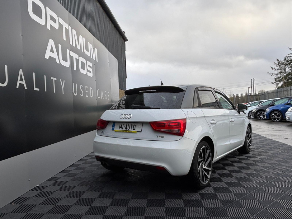 2014 Audi A1 - image 2