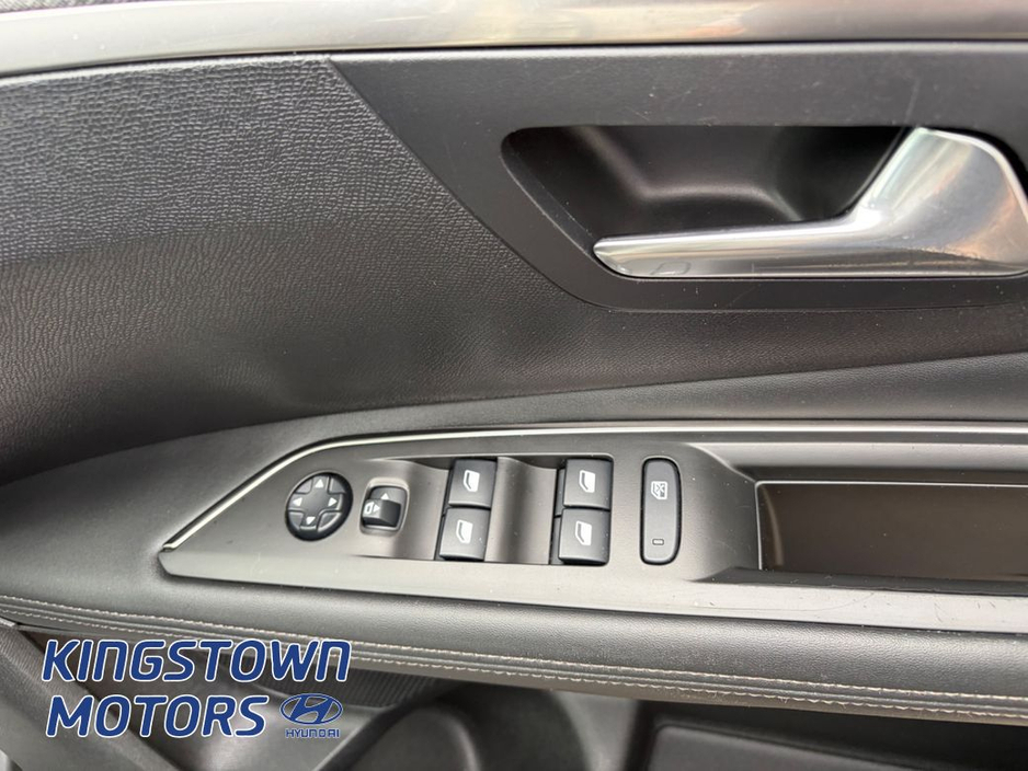 2019 Peugeot 3008 - image 9