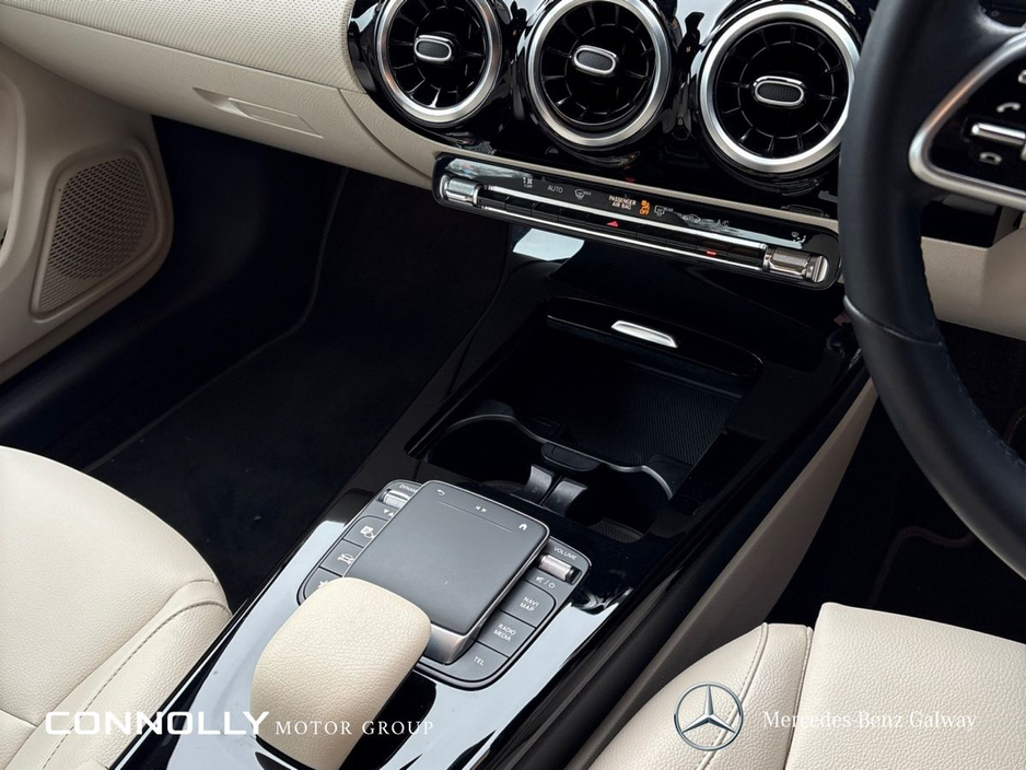 2022 Mercedes-Benz CLA Class - image 13