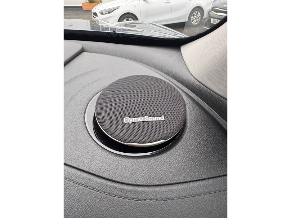 2026 Geely Starray - image 4