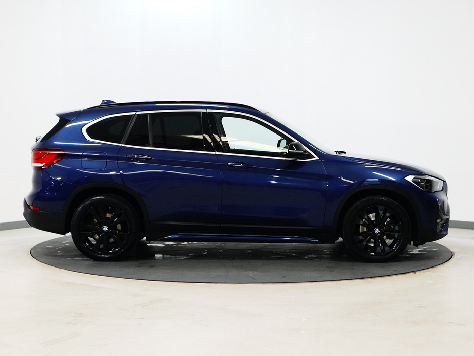 2021 BMW X1 - image 2