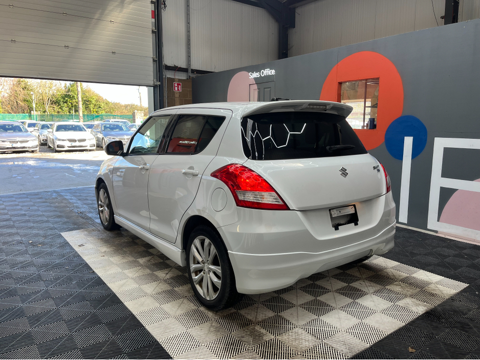 2014 Suzuki Swift - image 4