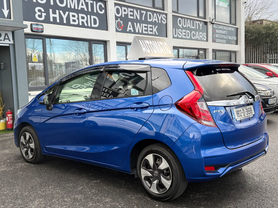 2018 Honda Fit - image 5