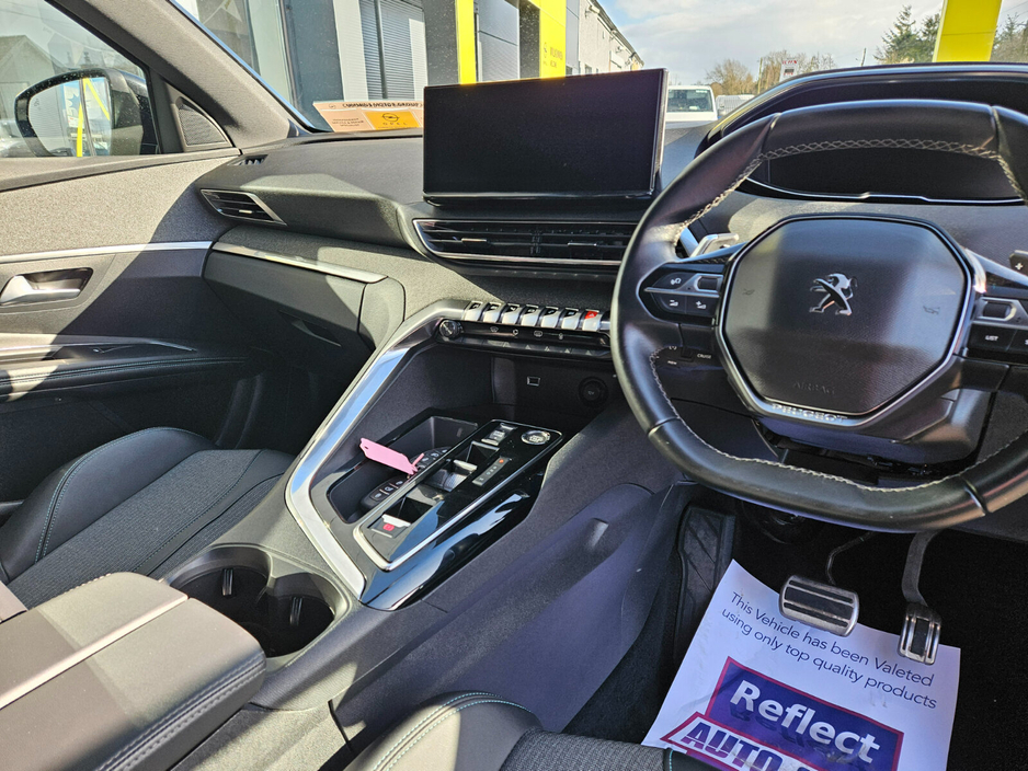 2023 Peugeot 3008 - image 16