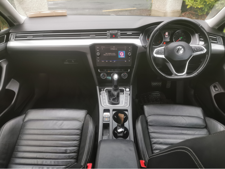 2020 Volkswagen Passat - image 7