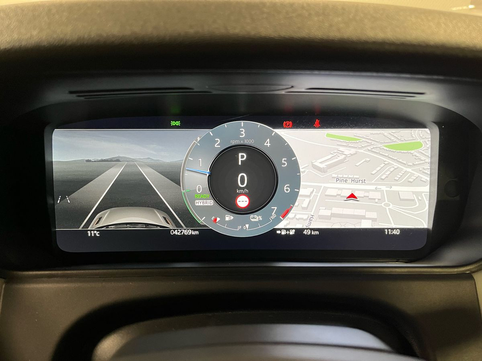 2024 Land Rover Range Rover Velar - image 13