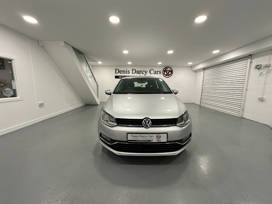 2016 Volkswagen Polo - image 4