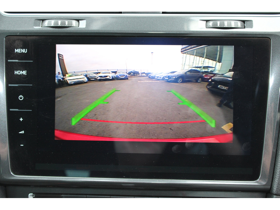 2018 Volkswagen Golf - image 16