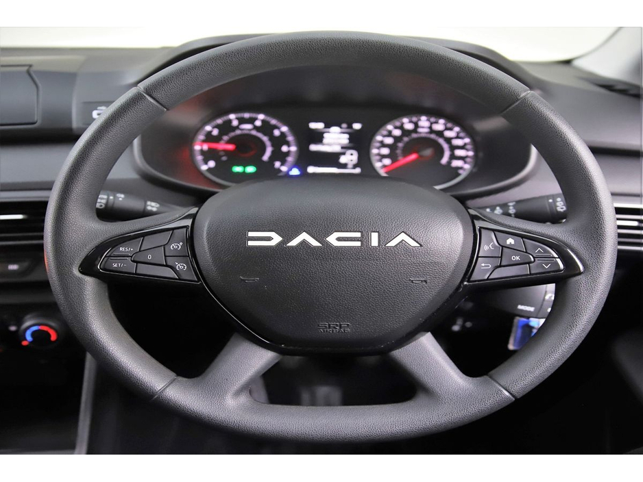 2023 Dacia Sandero - image 17