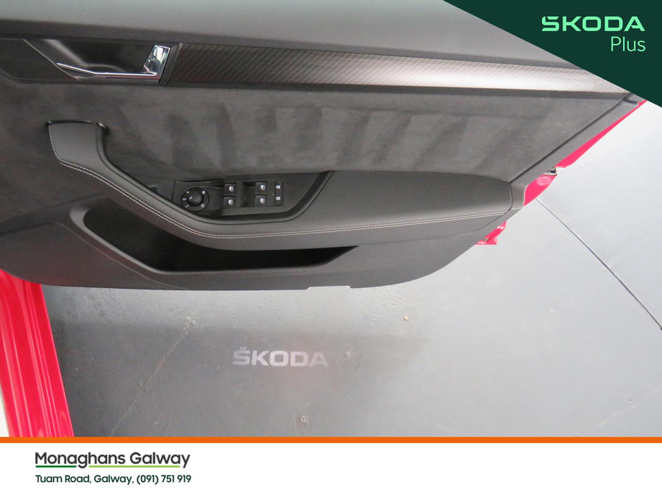 2024 Skoda Superb - image 44