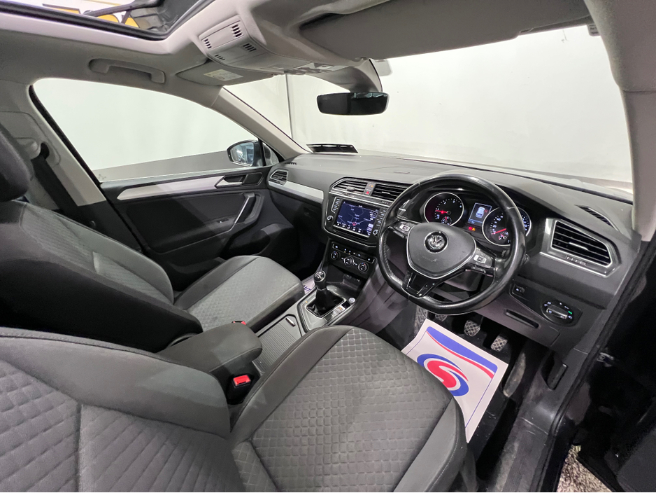 2017 Volkswagen Tiguan COMFORTLINE 2.0 TDI 115BHP 115HP MANUAL 6SPEED FWD 4 €14,700