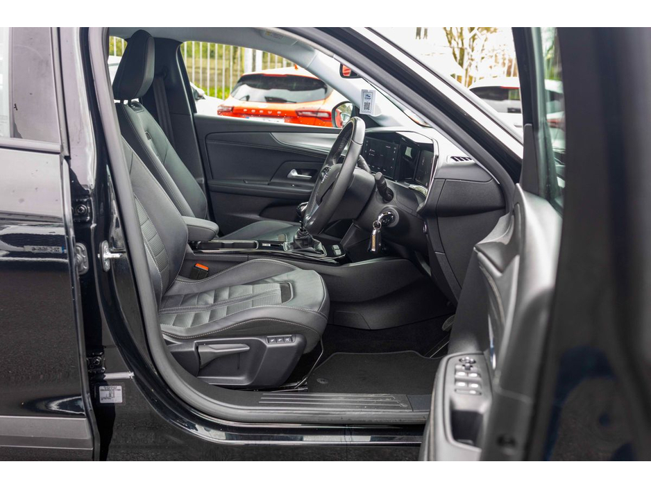 2023 Opel Mokka - image 15