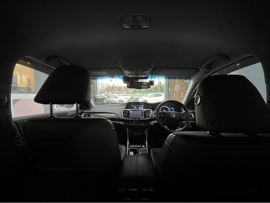 2017 Honda Accord - image 17