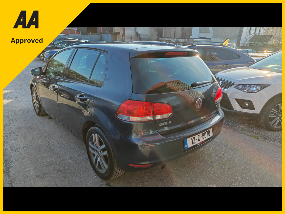 2012 Volkswagen Golf - image 9