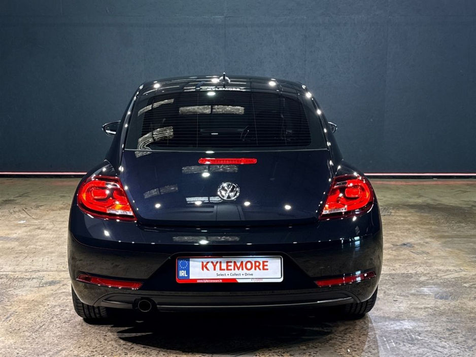 2019 Volkswagen Beetle - image 4