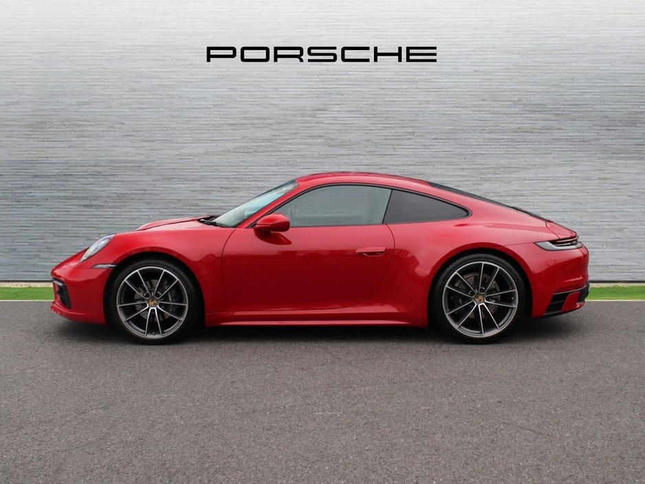 2022 Porsche 911 Carrera €175,000