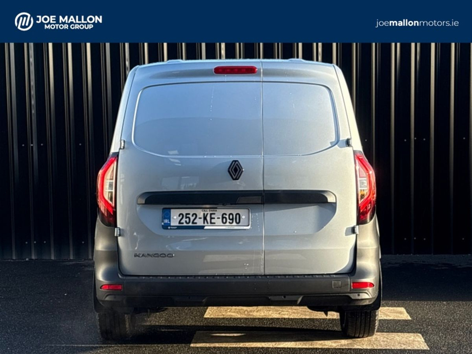 2025 Renault Kangoo - image 14