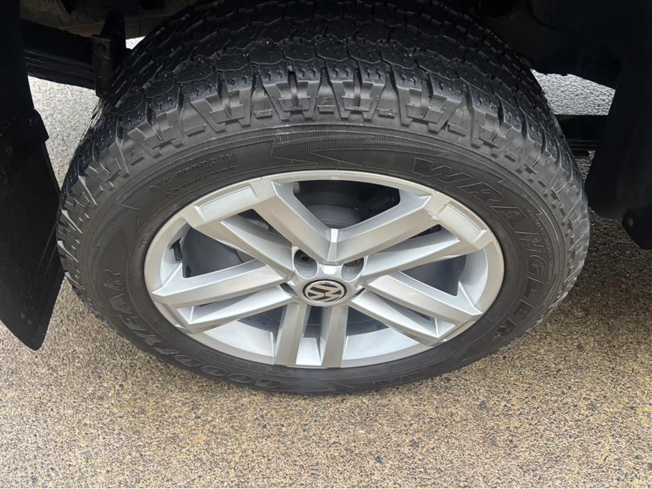 2017 Volkswagen Amarok - image 18