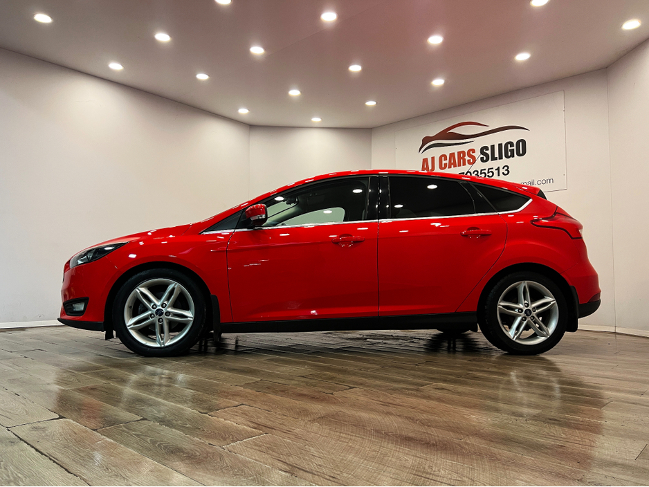 2015 Ford Focus 1.5 TDCI ZETEC 120PS 5DR €7,950