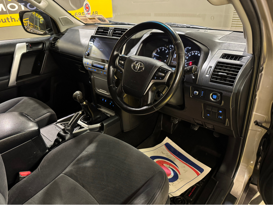 2022 Toyota Landcruiser LANDCRUISER LWB  COMMERCIAL // NO VAT // €44,950